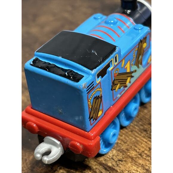 Thomas the Train Metal Diecast Tank Engine K11A BHR65 Parrot Bird Design 2013 - Picture 9 of 11